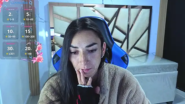 Maily a  online show from 04/19/26, 02:55