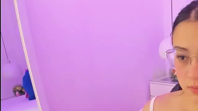 Amy Ferreira online show from 01/16/26, 03:54