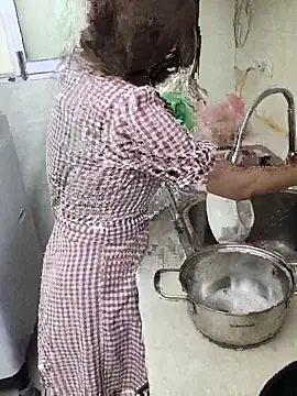 MaiHoang2k online show from 09/28/25, 02:55