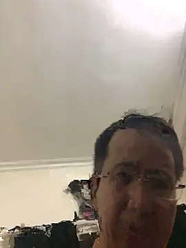 MaiHoang2k online show from 10/06/25, 02:47