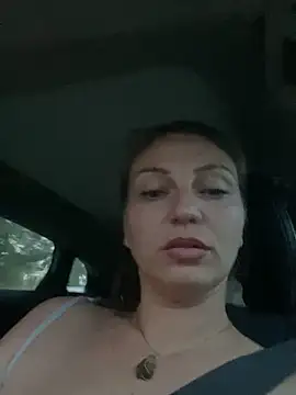 Cristalmegan online show from 10/15/25, 05:57