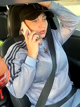 Cristalmegan online show from 10/20/25, 06:47