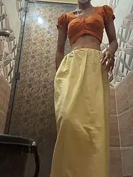 sweetreddy-02 online show from 10/05/25, 09:40