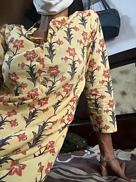 sweetreddy-02 online show from 10/09/25, 07:28