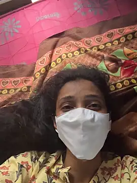 sweetreddy-02 online show from 10/10/25, 06:45