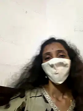 sweetreddy-02 online show from 10/25/25, 05:59