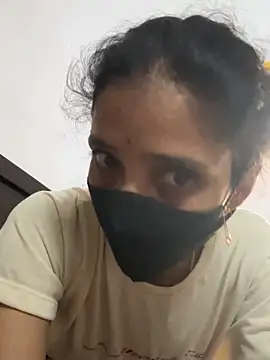 sweetreddy-02 online show from 10/27/25, 07:01