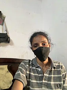 sweetreddy-02 online show from 11/11/25, 07:41