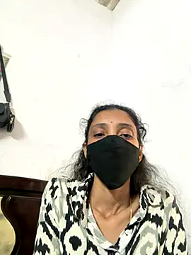 sweetreddy-02 online show from 11/19/25, 05:18