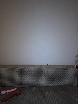 Snapshot of MissOyee chatting on 10/11/25, 06:28 MissOyee online show from 10/11/25, 06:28