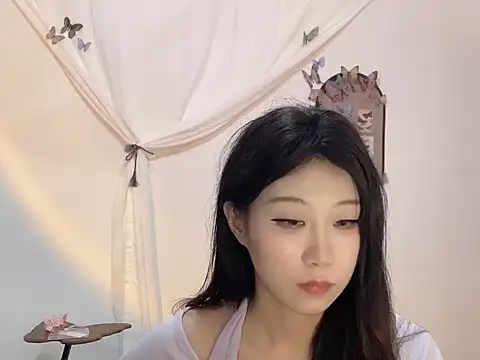 Snapshot of 1X-snake chatting on 09/28/25, 01:05 1X-snake online show from 09/28/25, 01:05