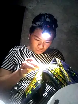 Qinjid002 online show from 10/13/25, 01:22