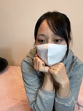 maki-ayy online show from 02/18/26, 07:48