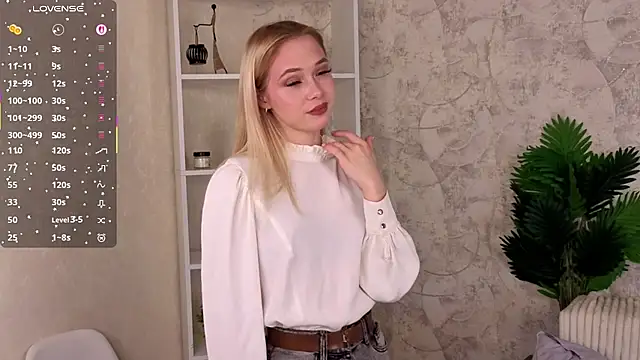 MarniOrdway online show from 10/07/25, 05:21