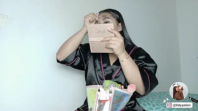 Natashaparker   online show from 03/10/26, 07:41