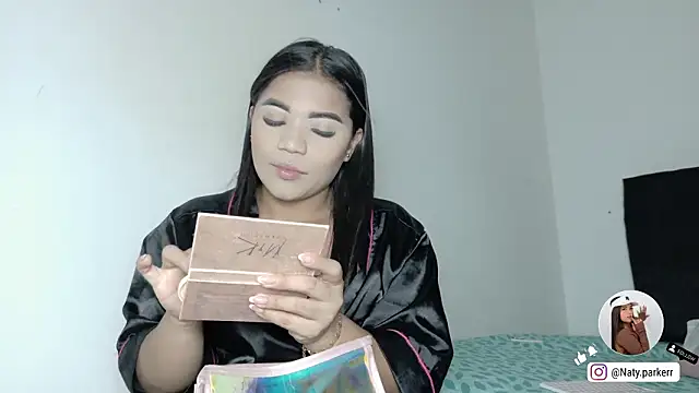 Natashaparker   online show from 03/12/26, 09:43