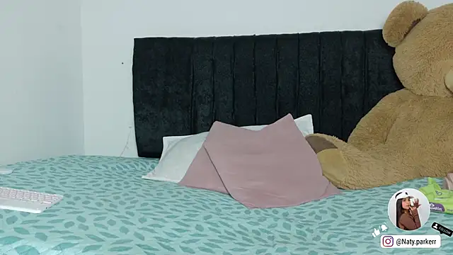 Natashaparker   online show from 03/28/26, 11:15