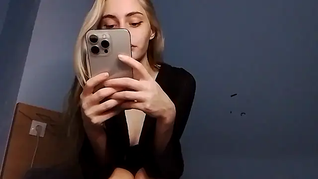 lesyawhite online show from 11/02/25, 06:54