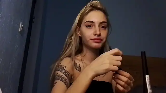 lesyawhite online show from 11/19/25, 02:28