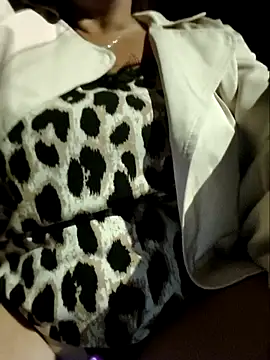 bichota85 online show from 09/29/25, 08:02