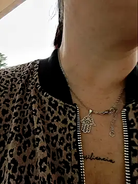 bichota85 online show from 11/02/25, 12:51