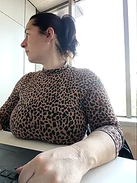 bichota85 online show from 02/11/26, 10:42