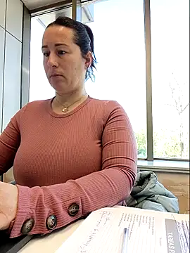 bichota85 online show from 03/31/26, 09:10