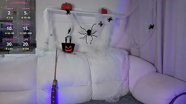  Lua   online show from 10/27/25, 01:26