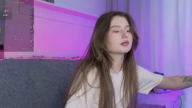  Lua   online show from 03/17/26, 12:52