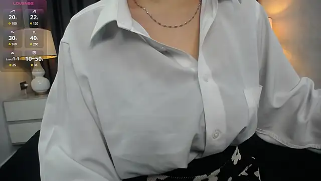 kashvi  online show from 10/10/25, 08:19