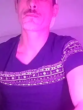 Snapshot of LeLoup49 chatting on 01/10/26, 10:14 LeLoup49 online show from 01/10/26, 10:14