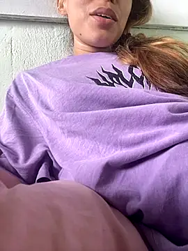 loirinhaaa online show from 11/12/25, 02:06