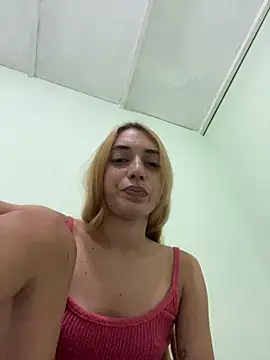 loirinhaaa online show from 03/16/26, 10:47