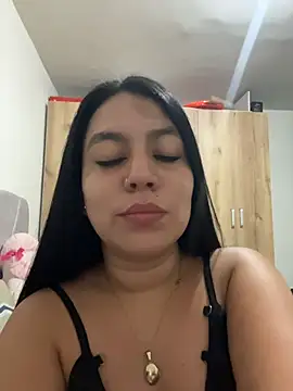 Snapshot of TessaCollinns chatting on 11/04/25, 01:38 TessaCollinns online show from 11/04/25, 01:38