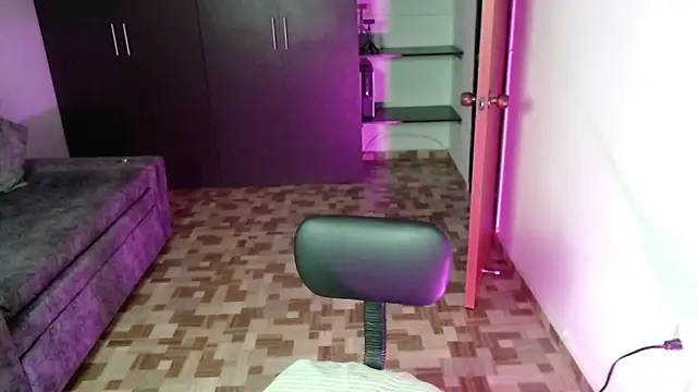 Gia Dior online show from 02/07/26, 01:31