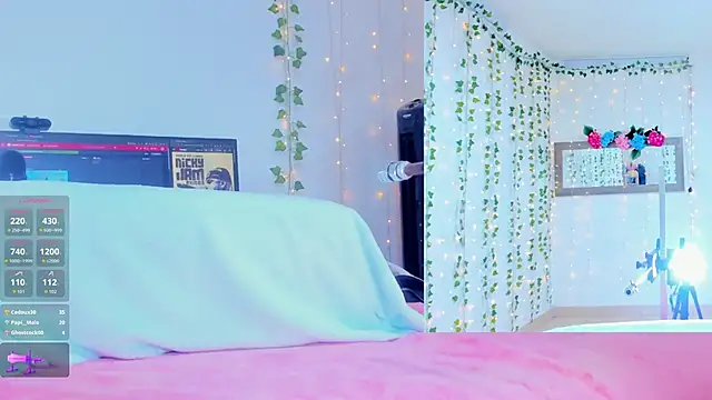 Ashley  Jones   online show from 11/14/25, 05:00