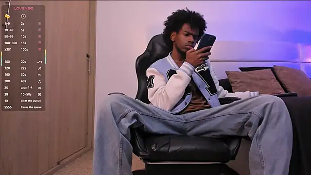 AllexJacob online show from 01/15/26, 01:05