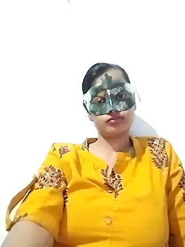 ms-naina online show from 04/29/26, 06:36