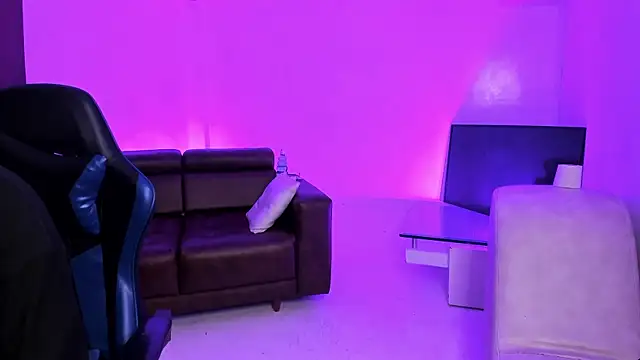 Hot Threesomee online show from 10/04/25, 01:20