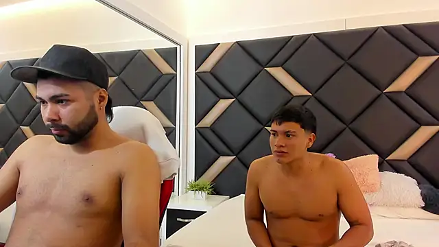 Hot Threesomee online show from 11/20/25, 01:11