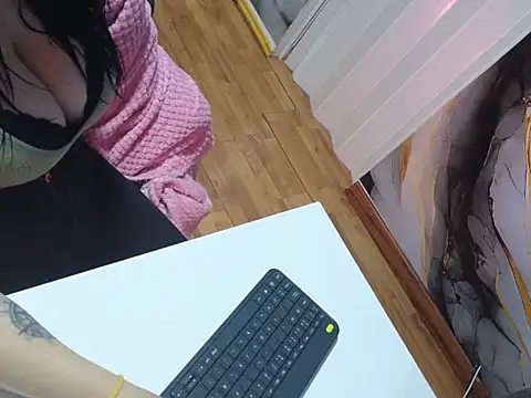 valery cute 18 online show from 01/09/26, 11:13