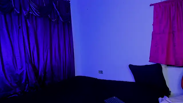 Shairaclark  online show from 10/08/25, 05:38