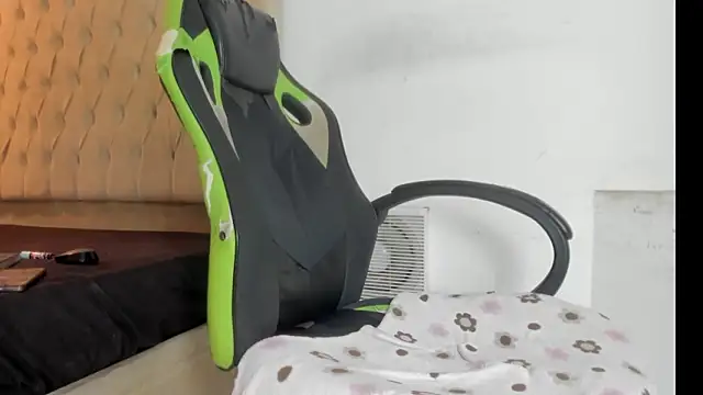 Naomis 35 online show from 02/11/26, 08:03