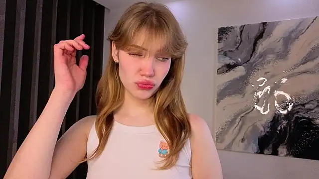 pienaple online show from 12/23/25, 04:10