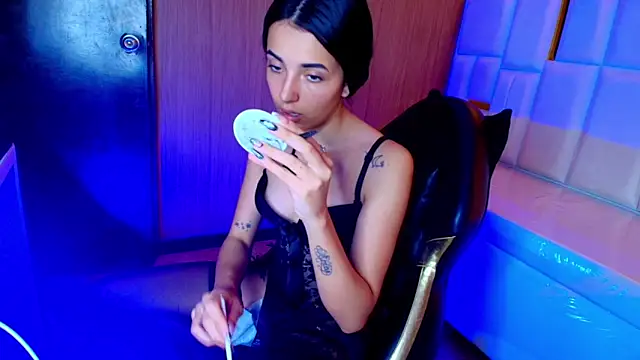 sophiadoll tf online show from 11/01/25, 08:22