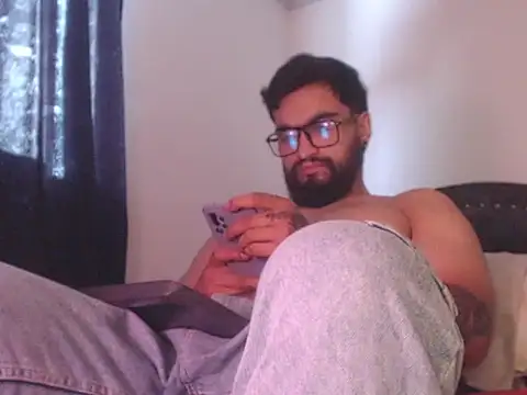 Chrys harris77 online show from 05/08/26, 04:34