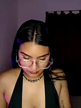 Snapshot of Renata_Zoe chatting on 11/09/25, 01:37 Renata Zoe online show from 11/09/25, 01:37