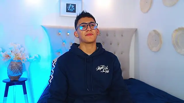 SalvadorFit online show from 09/17/25, 09:38