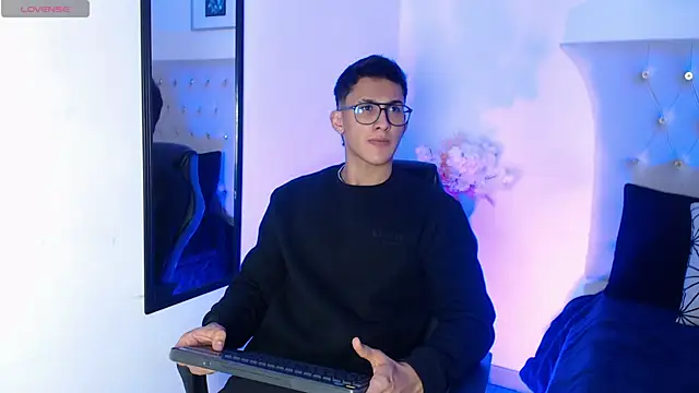 SalvadorFit online show from 11/03/25, 08:21