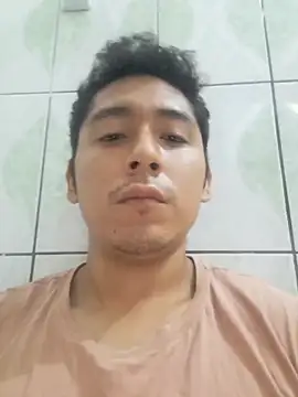 Snapshot of latinbigcock1_ chatting on 02/17/26, 11:07 latinbigcock1 online show from 02/17/26, 11:07